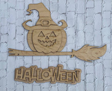 Load image into Gallery viewer, Halloween Pumpkin Door Hanger
