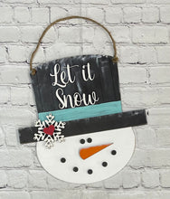 Load image into Gallery viewer, Snowman Door Hanger - Snowman Garland DIY Kit
